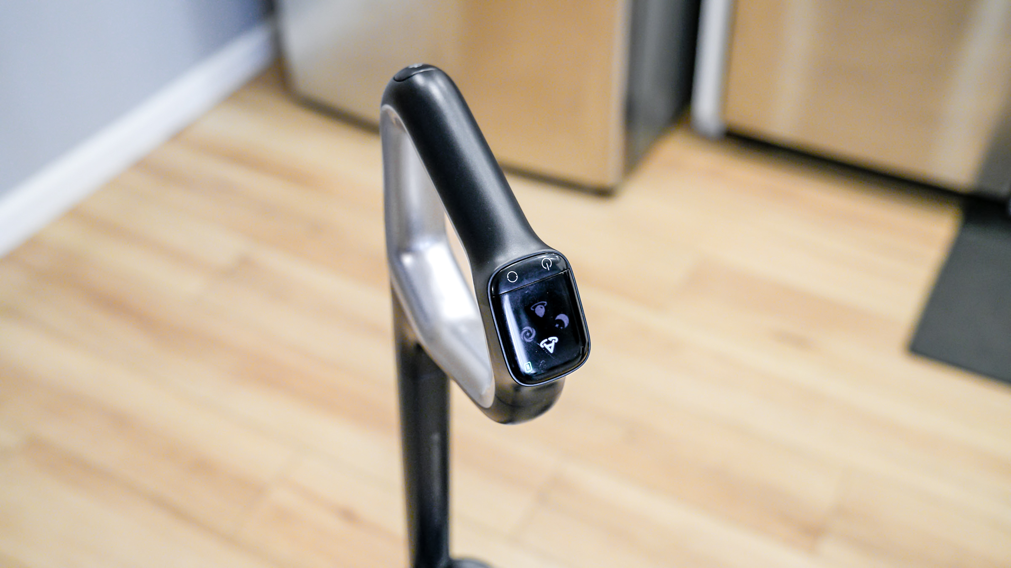 The handle of a Dreame Aero Pro Wet Dry Vacuum