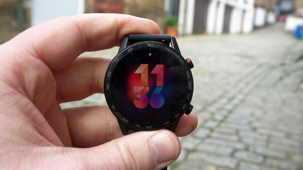 One of the suavest new smartwatches in 2020 could come from little