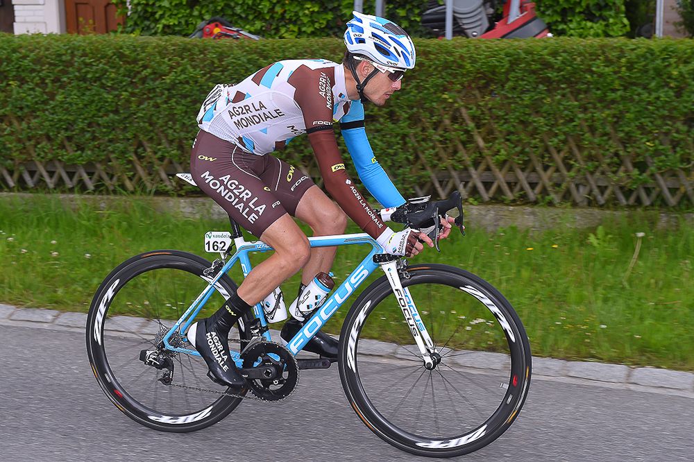 Hubert DuPont in the bunch during stage 4 at Tour de Suisse.