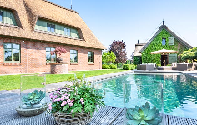 Luxurious-Equestrian-Hideaway-Available-at-a-guide-price-of-5200000-EUR-through-Hamburg-Sotheby%E2%80%99s-International-Realty-21.jpg