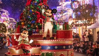 Mickey and Minnie in Christmas parade at Walt disney World