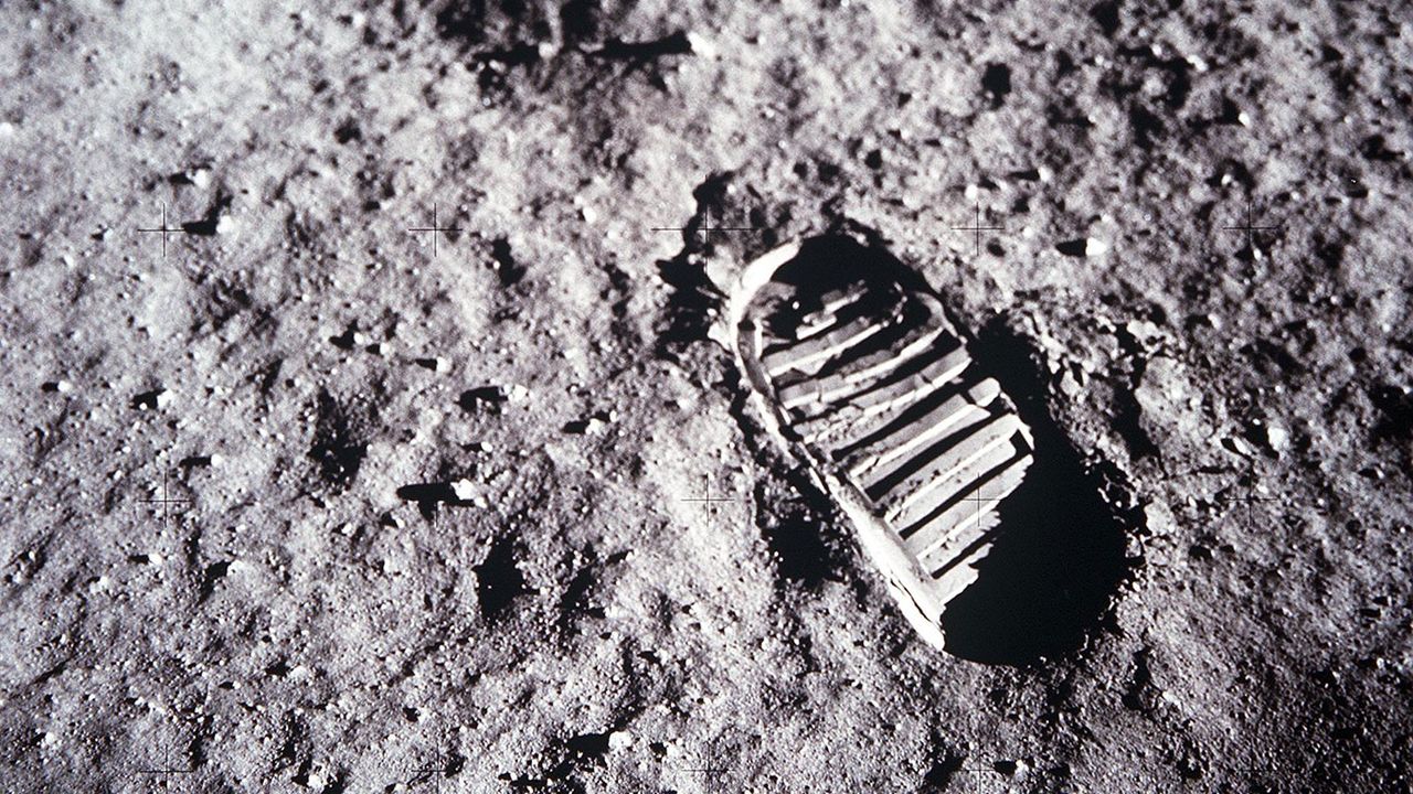 Footprint on the Moon 