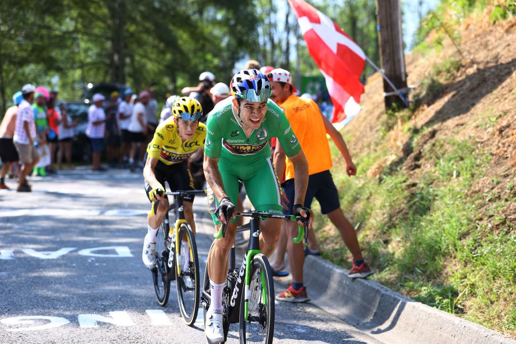 HAUTACAM FRANCE JULY 21 LR Jonas Vingegaard Rasmussen of Denmark and Team Jumbo Visma Yellow Leader Jersey and Wout Van Aert of Belgium and Team Jumbo Visma Green Points Jersey compete in the breakaway during the 109th Tour de France 2022 Stage 18 a 1432km stage from Lourdes to Hautacam 1520m TDF2022 WorldTour on July 21 2022 in Hautacam France Photo by Michael SteeleGetty Images