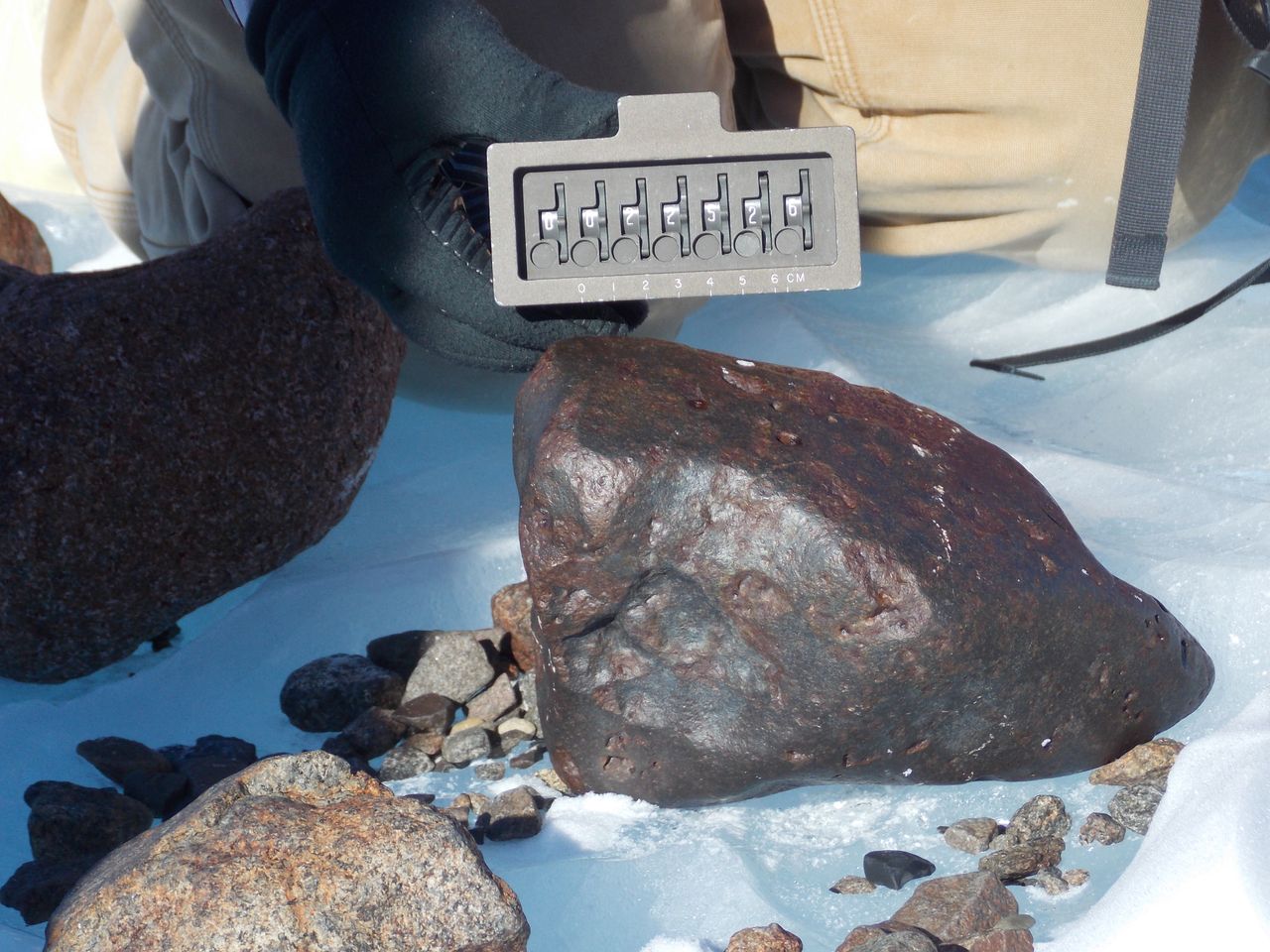 Antarctic Search for Meteorites 2014-15 expedition