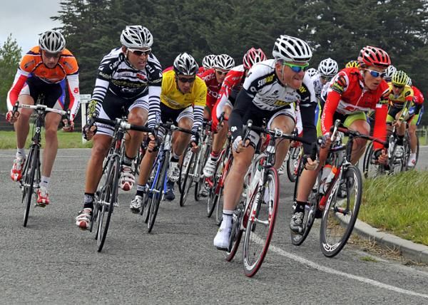 The front group led by Gordon McCauley of Subway-Avanti