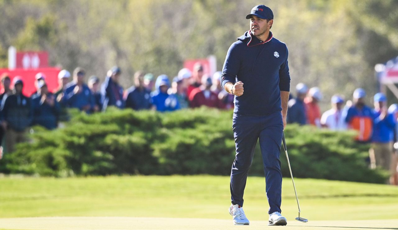 Koepks fist pumps a putt at the 2020 Ryder Cup