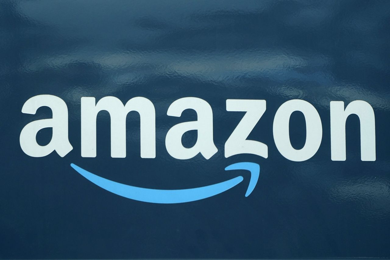 Amazon logo.