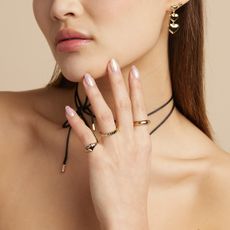 Model wearing Astrid & Miyu jewellery 