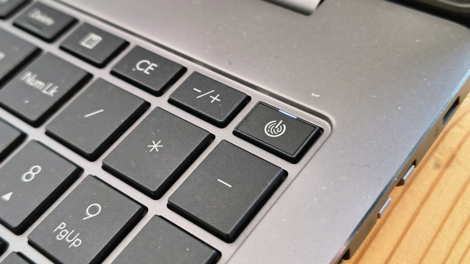 ASUS ExpertBook P3