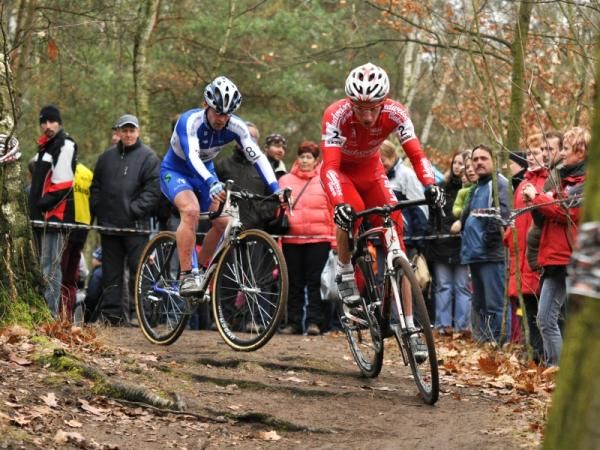 Ondrej Bambula and Vladim&iacute;r Kyziv&aacute;t in the lead