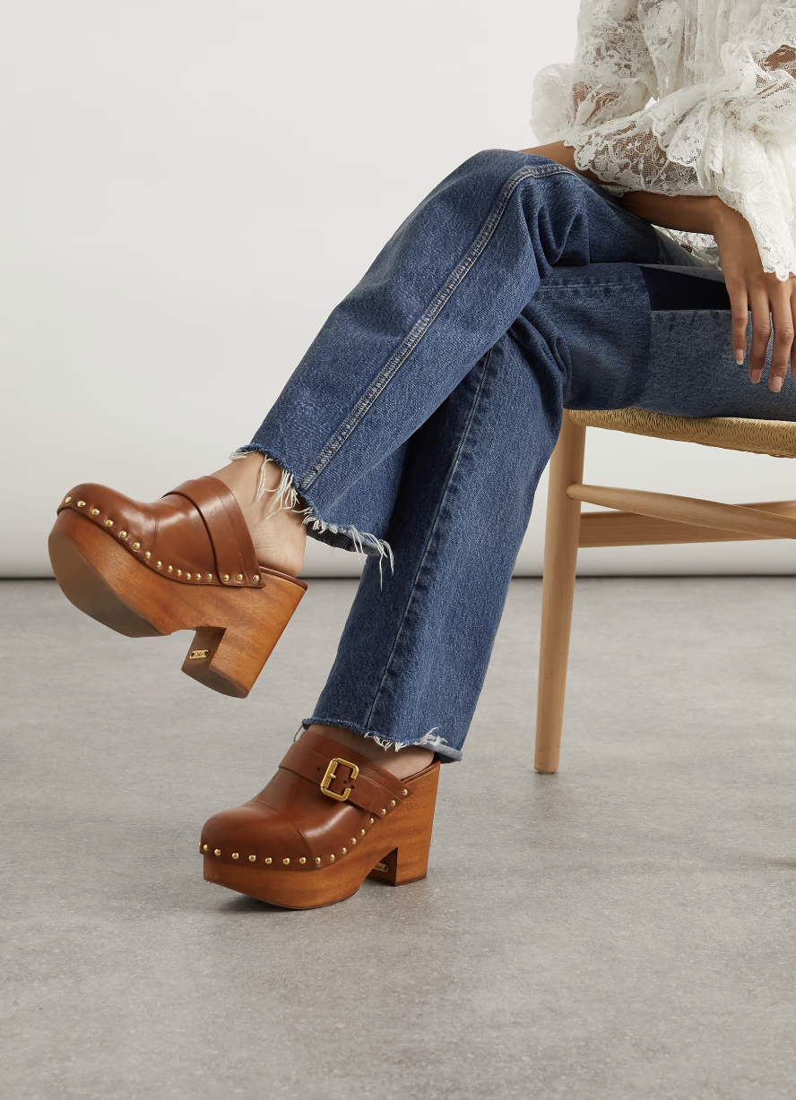 Chlo&amp;eacute; , Jeanette studded platform clogs
