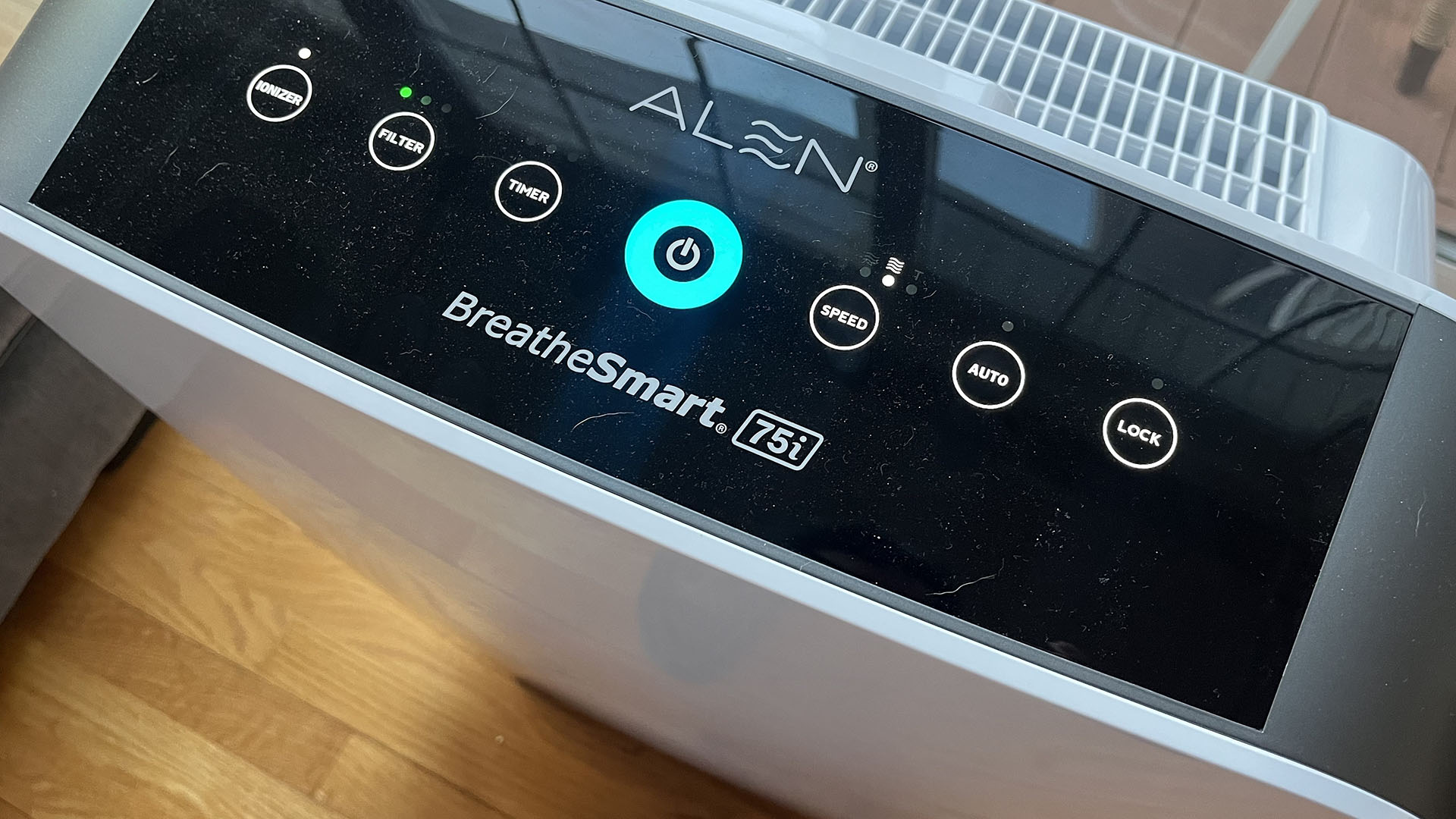 Close up of control panel on Alen BreatheSmart 75i in reviewer's home
