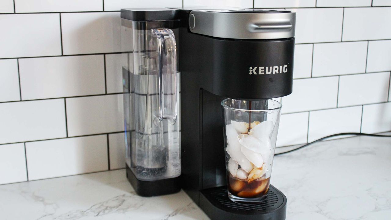 Keurig K-Supreme Coffee Maker brewing iced coffee