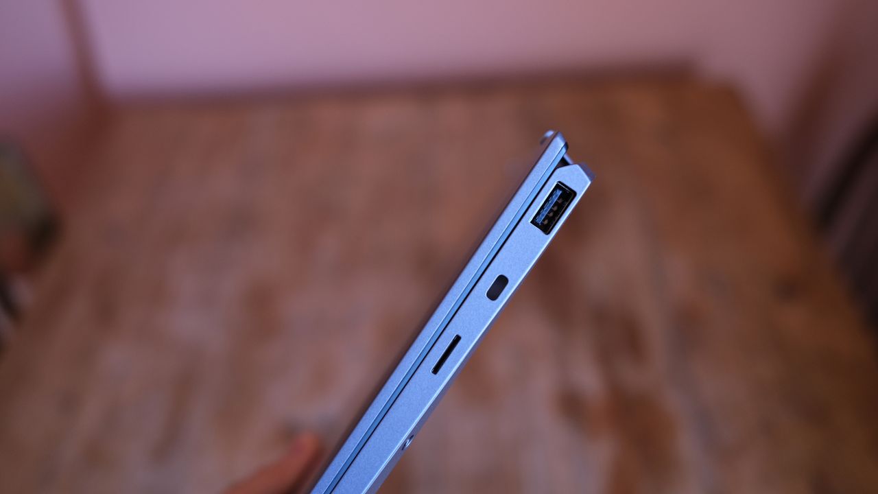 MSI Prestige 13 AI+ review