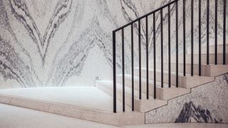 The stairs features a block of Cipollino Tirrenia marble