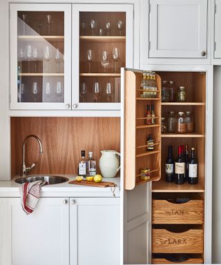 Home bar ideas with bespoke cabinetry