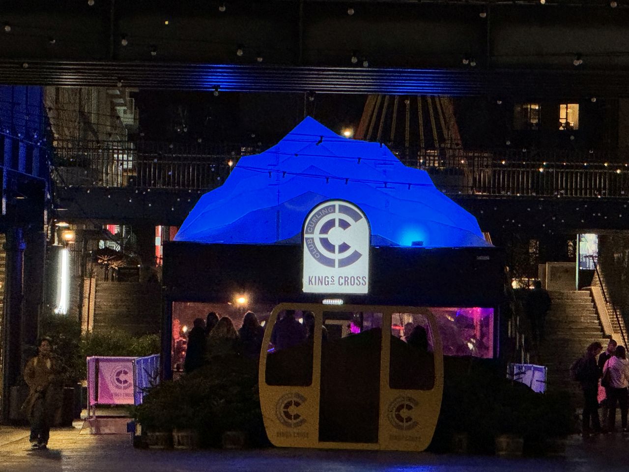 Apple iPhone 15 Pro Max nighttime zoom.