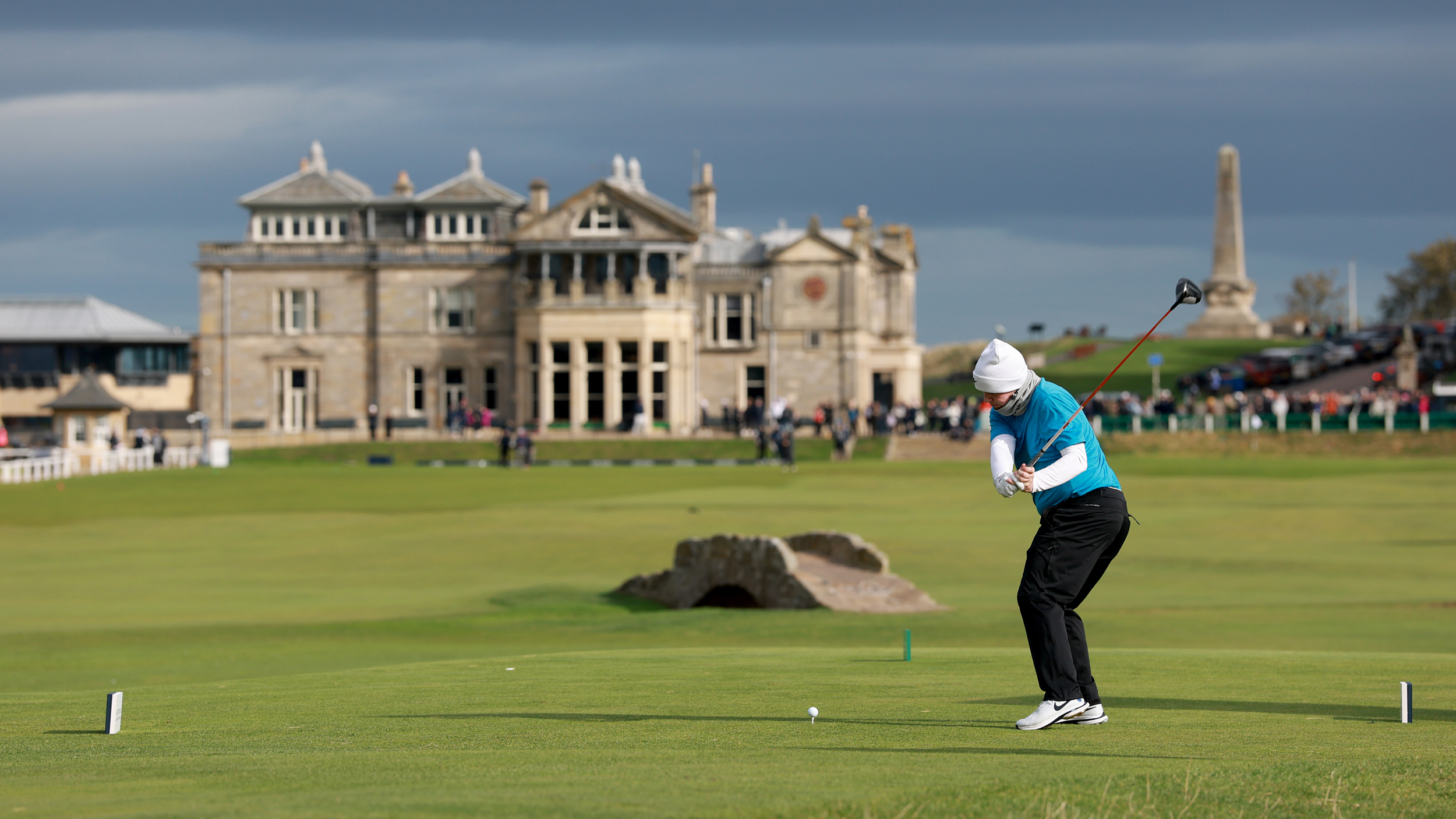 Robert MacIntyre drives down the 18th at St Andrews&#039; Old Course during the 2025 Alfred Dunhill Links Championship