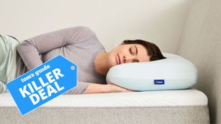 The image shows the Casper Wave Hybrid Snow Pillow with a Tom's Guide Killer Deal sales badge on top 