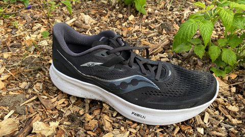Saucony Ride 15 running shoes