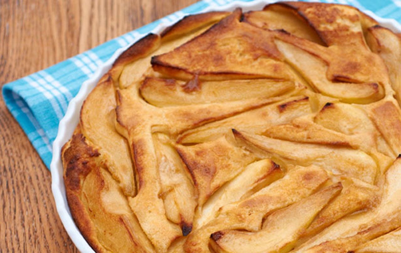 Baked pear and caramel pancake