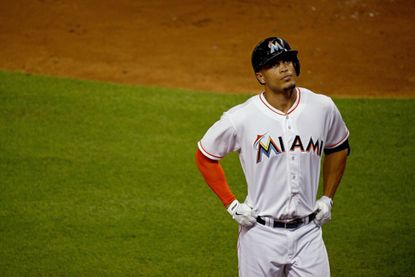 Giancarlo Stanton signs record-breaking $325 million contract with Miami Marlins