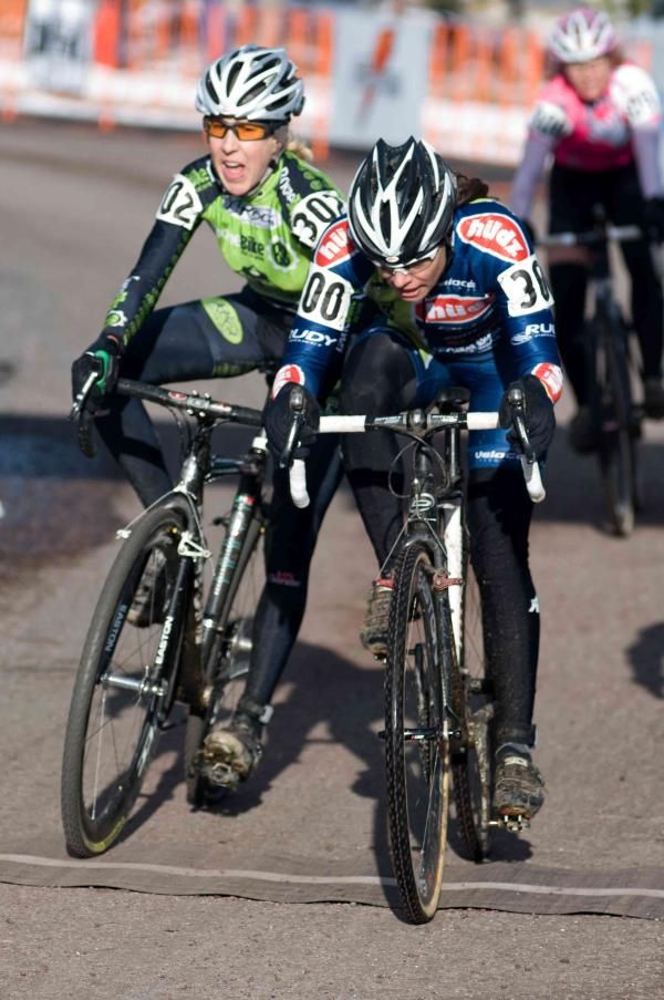 Nip and Tuck. Wendy Williams just beats Elizabeth Fyre (Boone Velo) at the line in the 40-44 Womens Race.