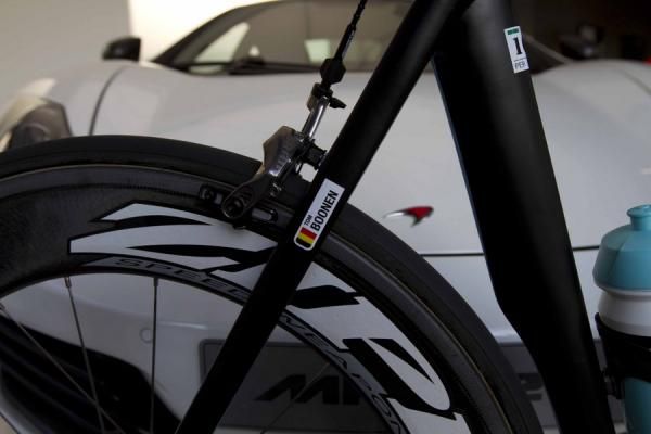 The carbon fork is bladed for maximum aerodynamics