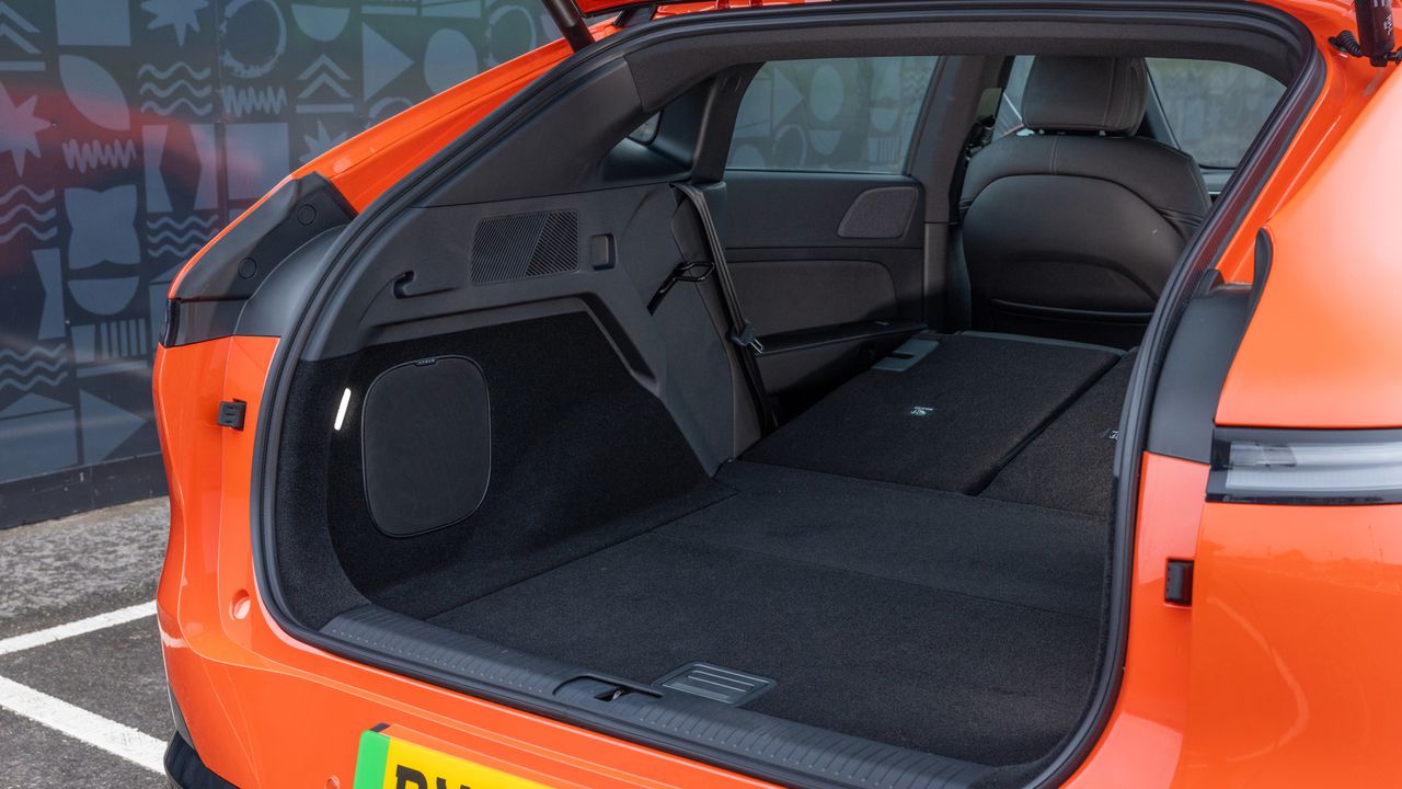 The rear of the Xpeng G6