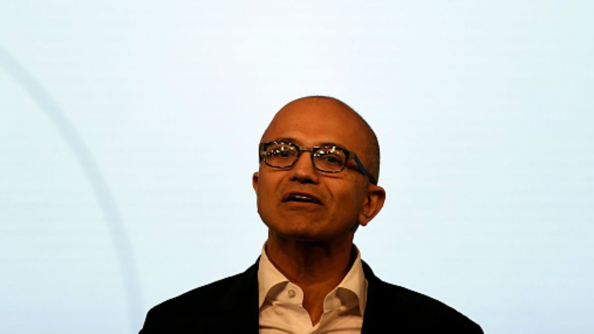 160614-satya-nadella.jpg