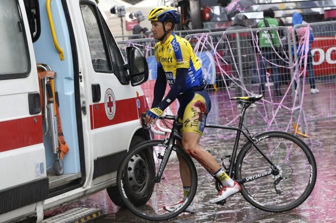 Nico Roche asking for some assistance