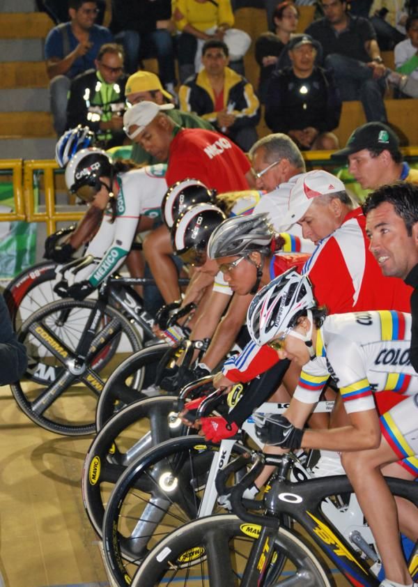 The keirin gets underway