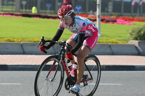 Li Huang (China-Chongming Giant) chased the leaders on her own for a while