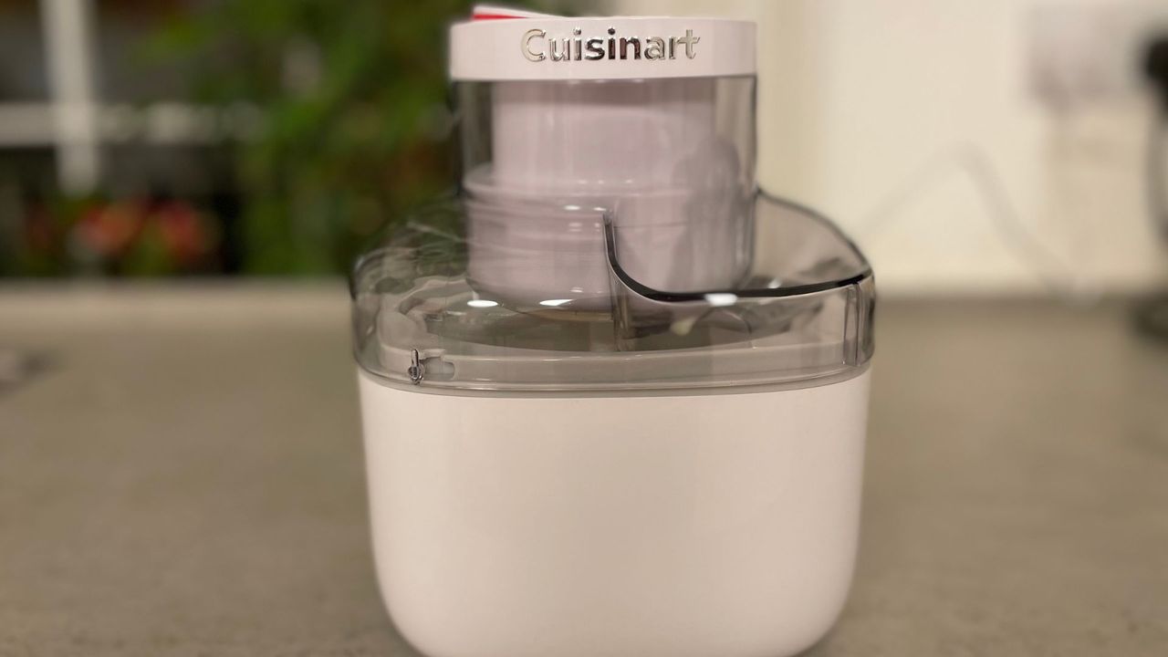 Cuisinart Solo Scoops Ice Cream Maker on the counter