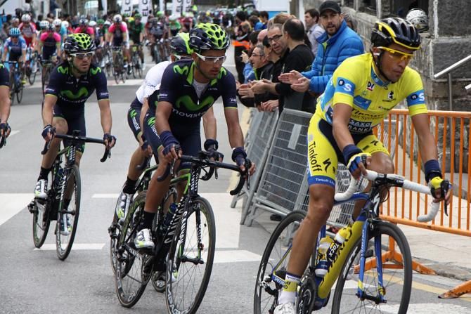 Alberto Contador tucked in behind his train