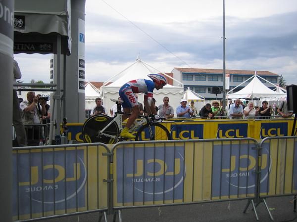French time trial champion Jean-Christophe Peraud (Omega Pharma-Lotto) rolls down the ramp.