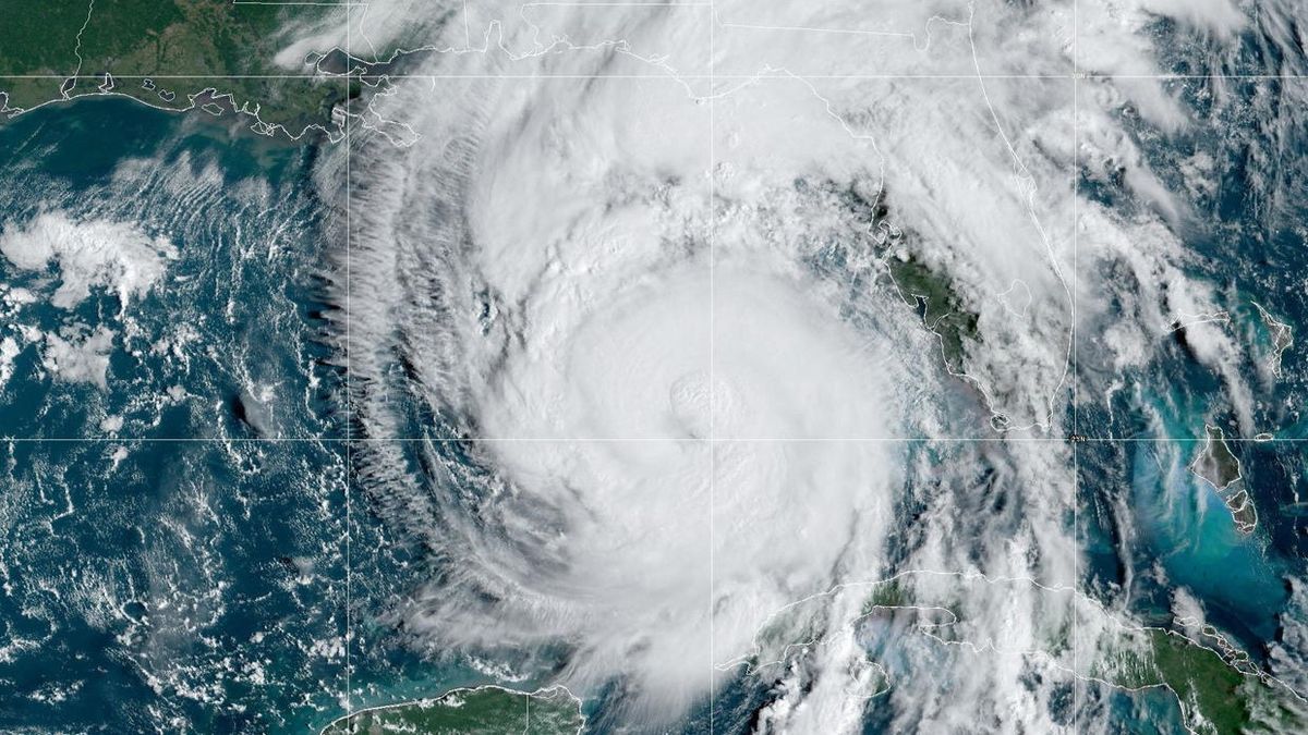 A satellite image of a very large hurricane moving toward Florida.