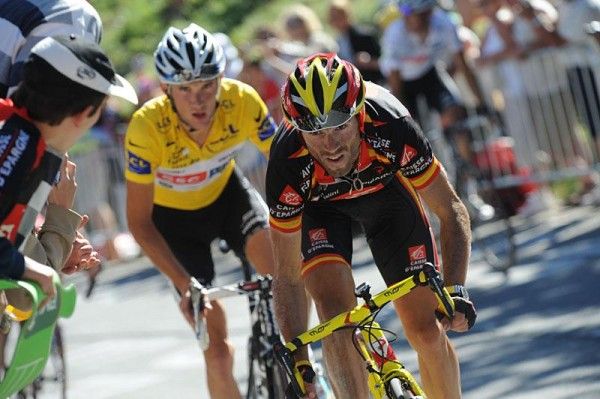 Valverde's attack briefly drew Frank Schleck away from the group of Evans, but the pair were chased down.