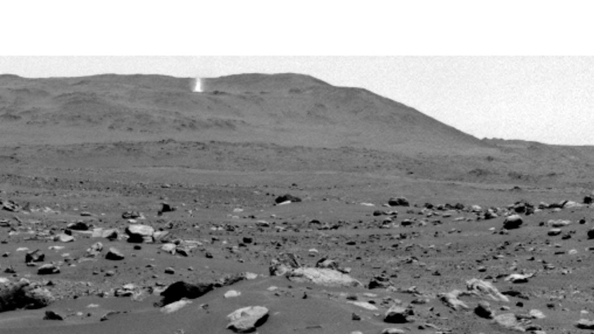 Watch a dust devil swirl across Mars in this video from NASA's Perseverance rover