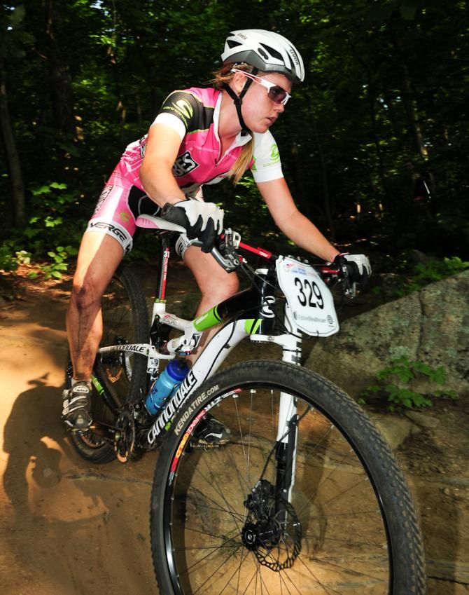 Kaila Hart (NoTubes Elite Womens Racing) riding switchbacks with ease