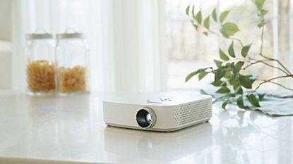 LG PF50KA projector