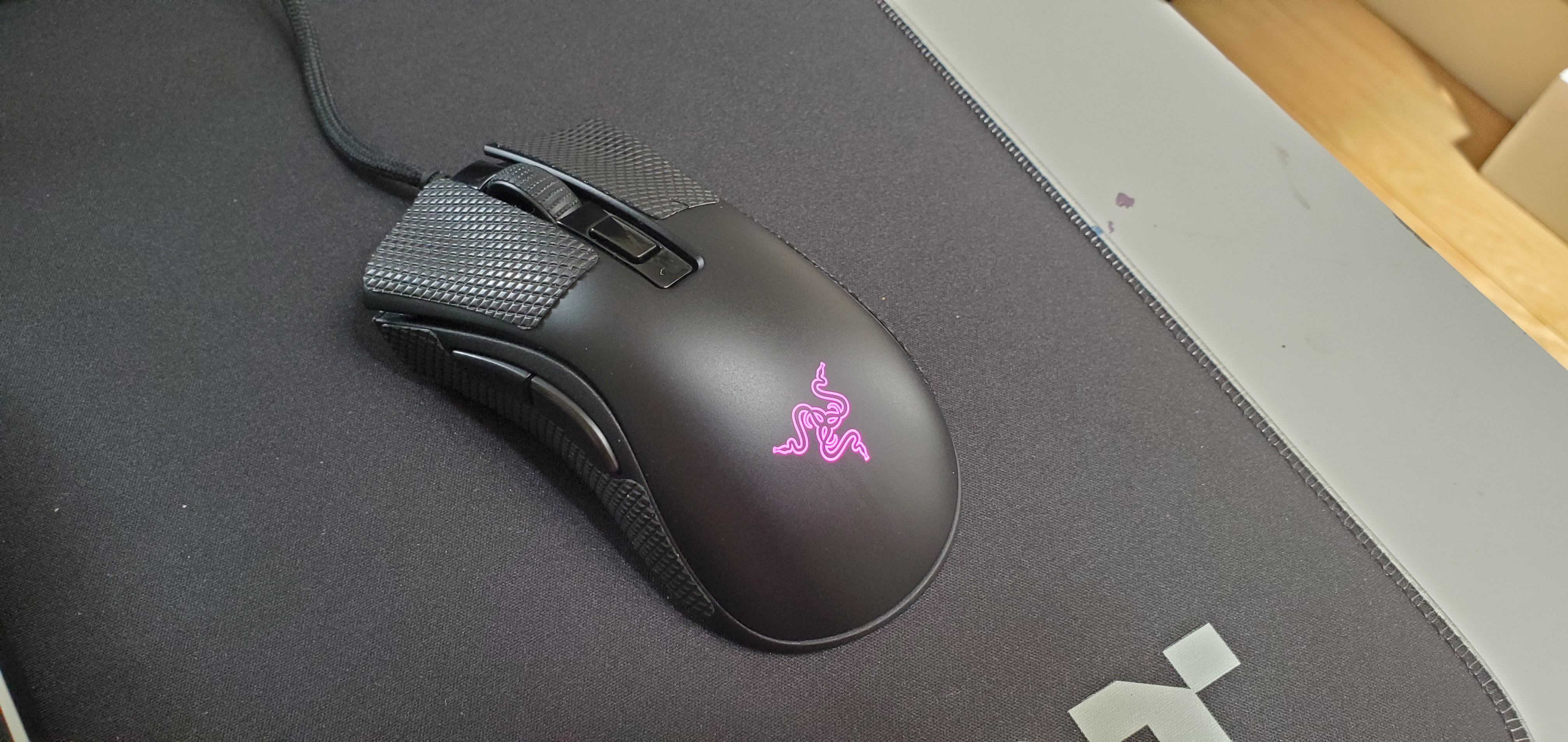 how to change razer mouse color