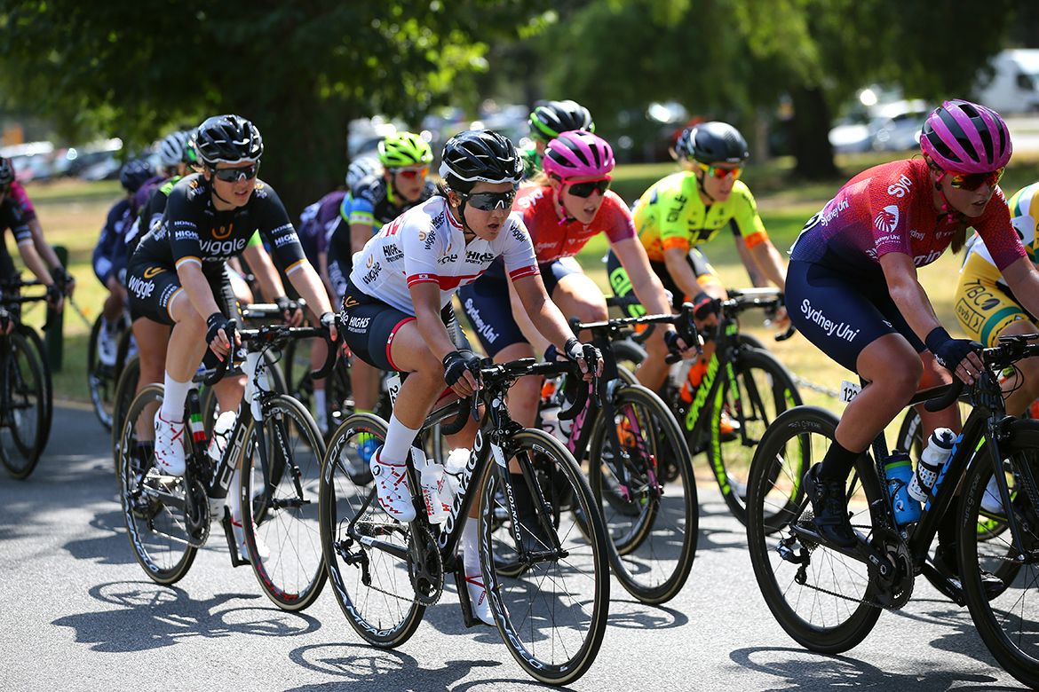 Eri Yonamine of Wiggle High5 in the bunch