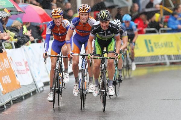 Sebastien Langeveld (Orica-GreenEdge) in the chase group
