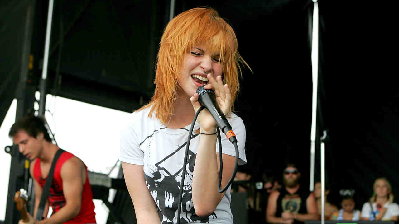 Paramore&amp;rsquo;s Hayley Williams performing live in 2008