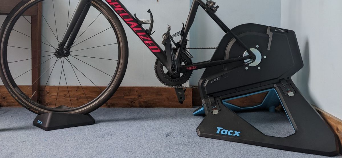 Tacx Neo 2T turbo trainer