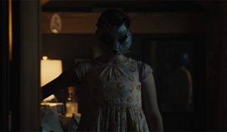 Ellie wearing mask Pet Sematary