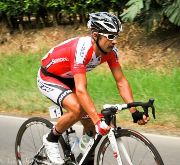 Felix Cardenas holds the overall lead after nine stages