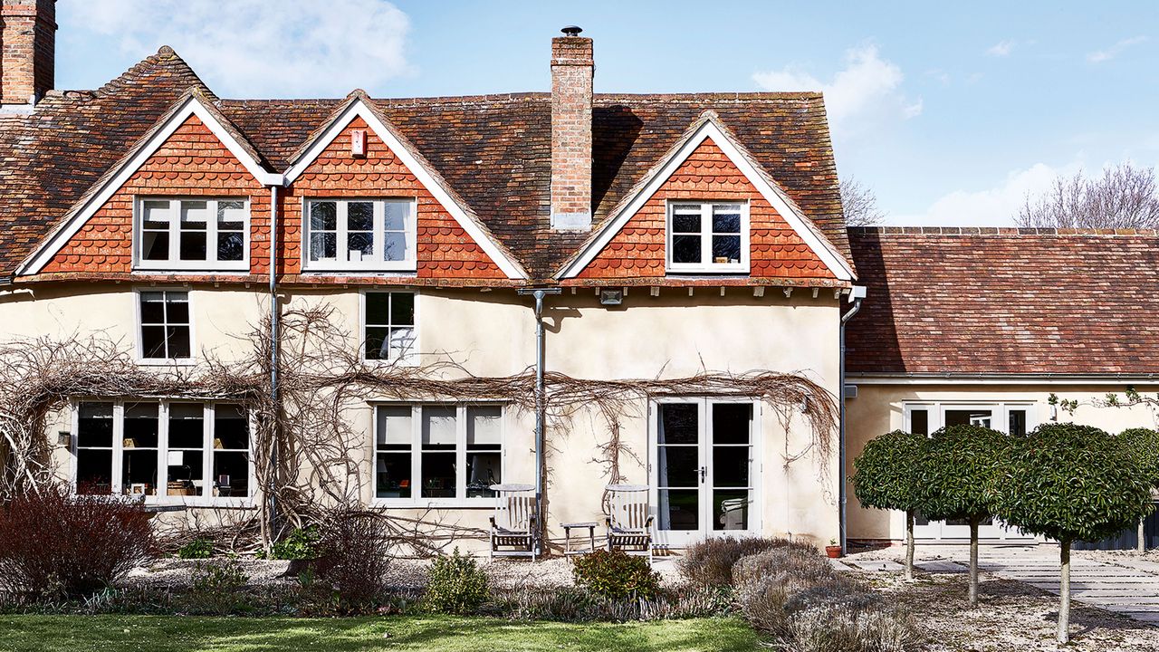 Oxfordshire country house exterior