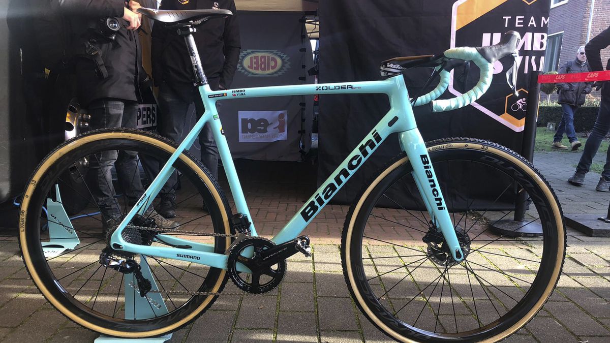 A closer look at Wout van Aert s all new Bianchi cross bike